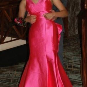 Steal the spotlight in this beautiful gown!